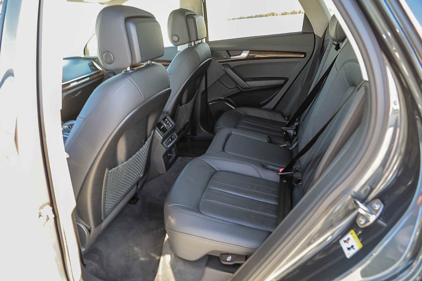 Used 2020 Audi Q5 2.0T Premium w/ Convenience Package image 17