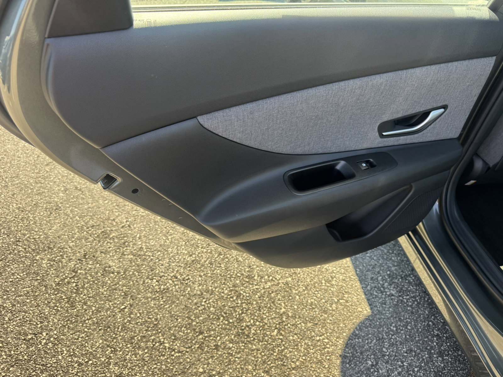 New 2025 Hyundai Elantra Limited w/ Cargo Package image 13