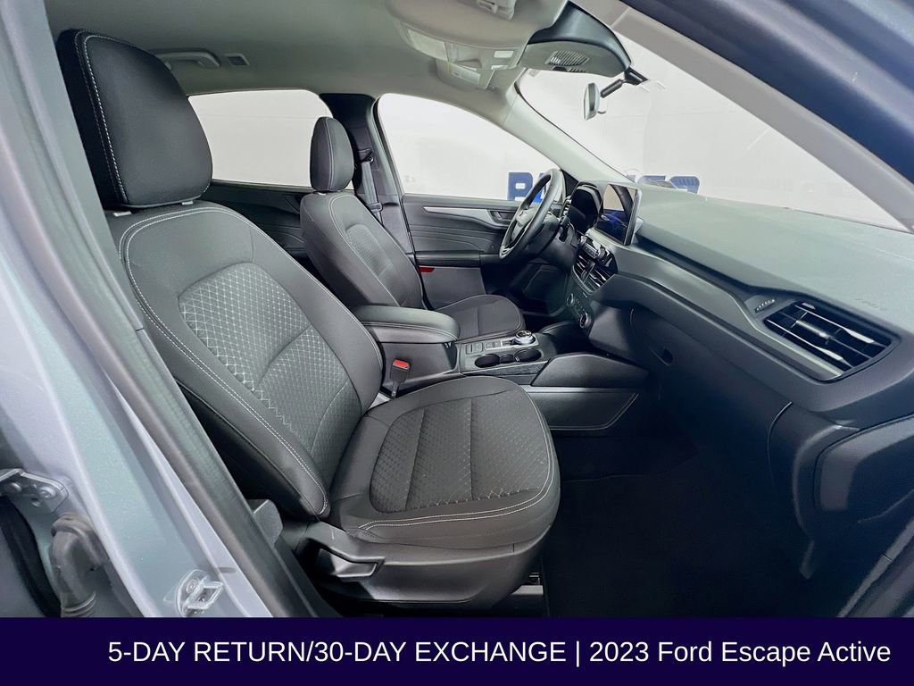 Used 2023 Ford Escape Active image 31