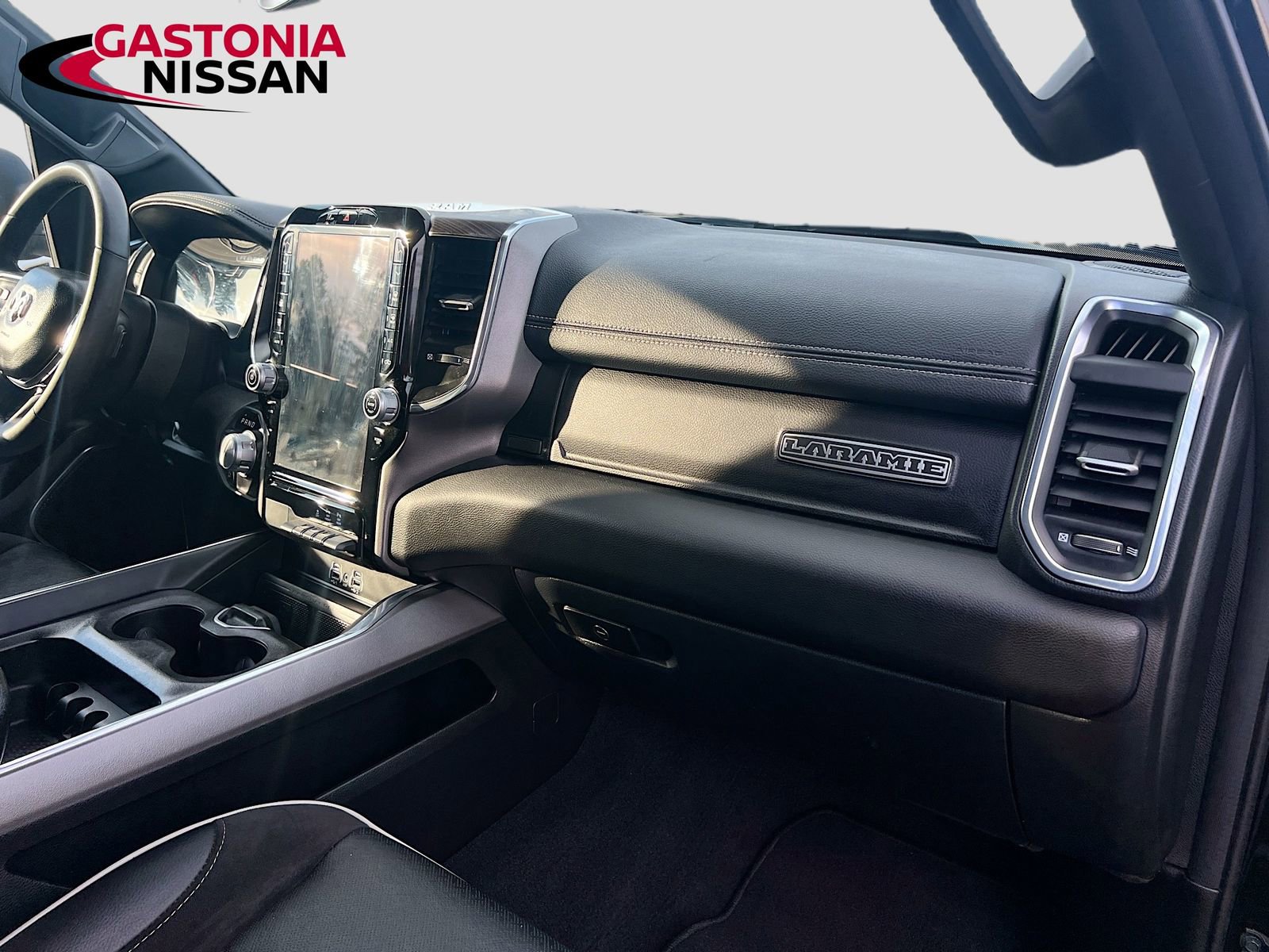 Used 2025 RAM 1500 Laramie image 38