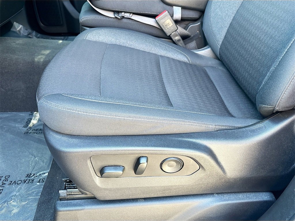 Used 2024 Chevrolet Silverado 1500 Custom image 19