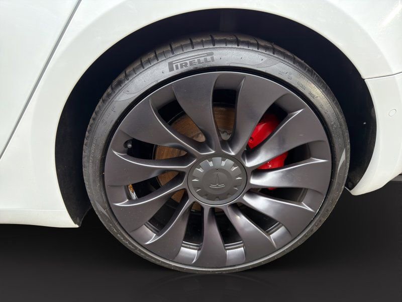 Used 2021 Tesla Model 3 Performance image 22