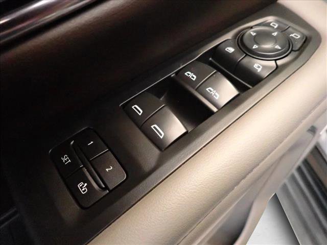 Used 2022 Chevrolet Tahoe LT w/ LT Signature Package image 17