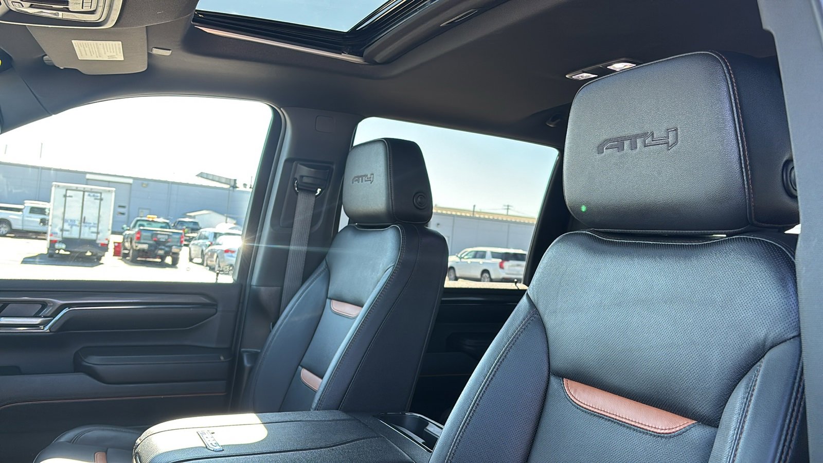 Used 2024 GMC Sierra 2500 AT4 w/ AT4 Premium Plus Package image 23