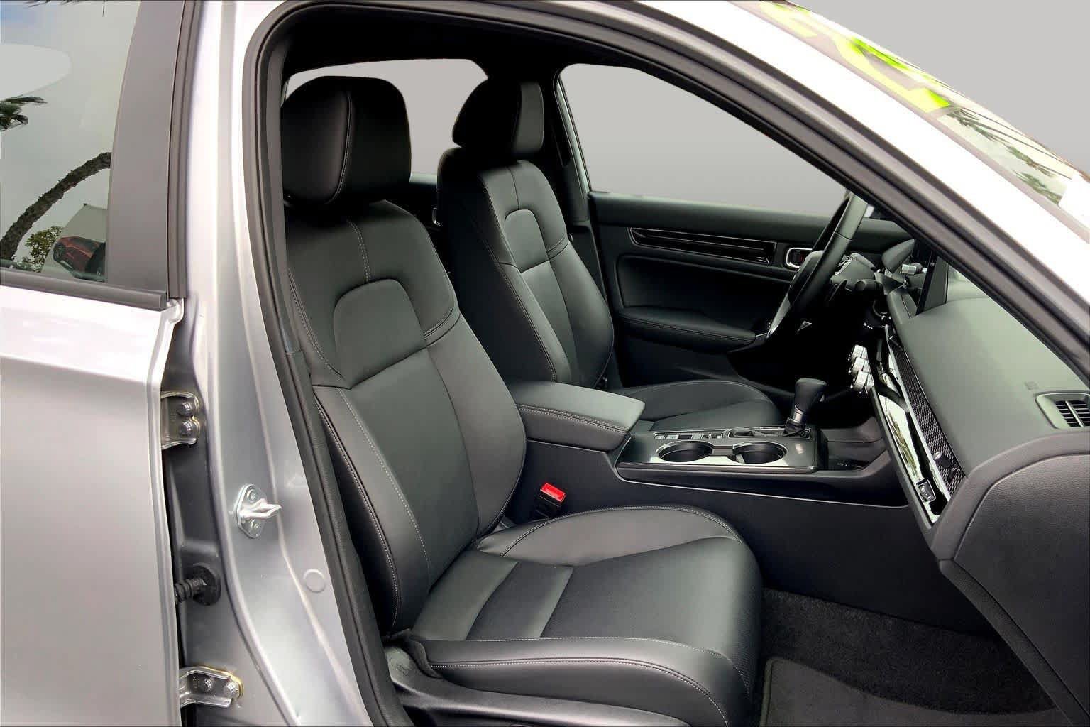 Used 2025 Honda Civic Sport Touring image 8