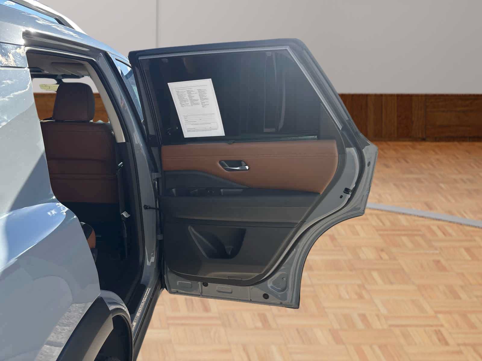 Used 2025 Nissan Pathfinder Platinum w/ Cargo Package FWD image 14