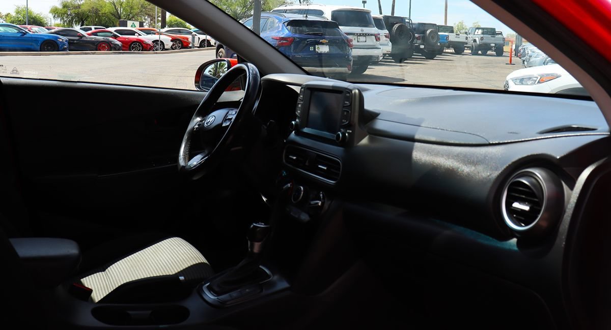 Used 2019 Hyundai Kona SEL w/ Cargo Package FWD image 31