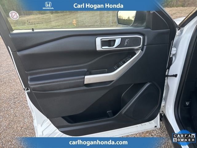Used 2023 Ford Explorer XLT w/ Equipment Group 202A image 17