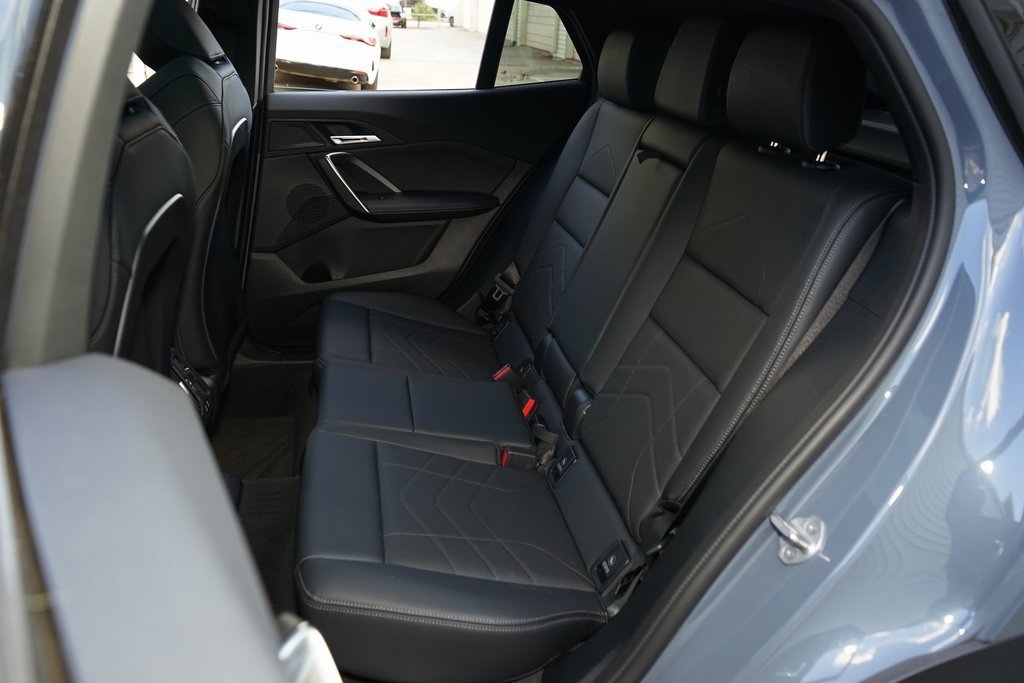 Used 2025 BMW X2 xDrive28i image 15