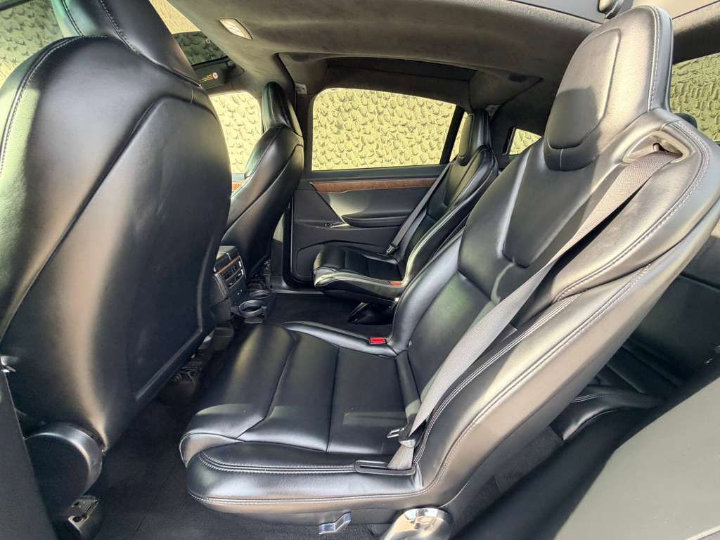 Used 2020 Tesla Model X Long Range image 28