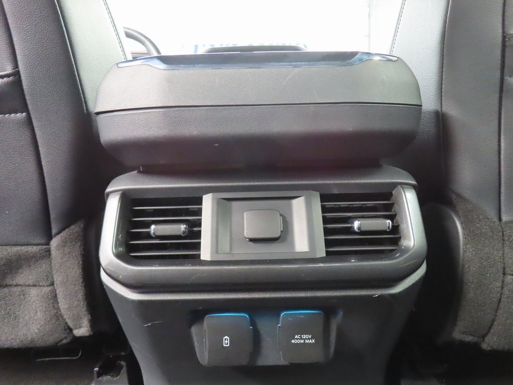 Used 2022 Ford F150 Lariat image 11