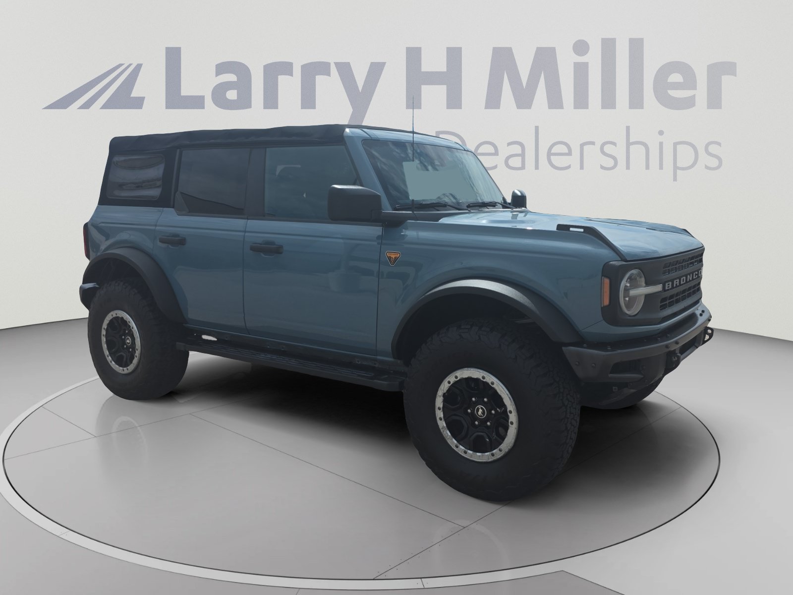 Used 2021 Ford Bronco Badlands w/ Sasquatch Package AWD/4WD image 7