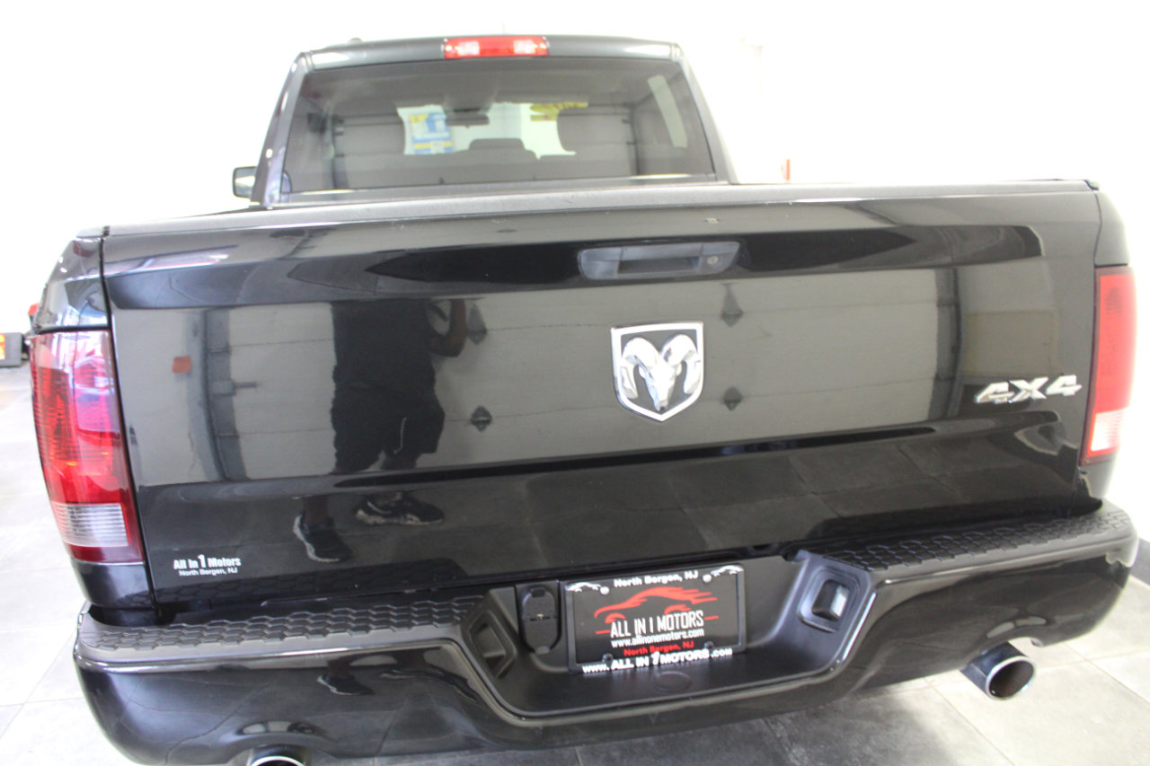 Used 2017 RAM 1500 Express image 5
