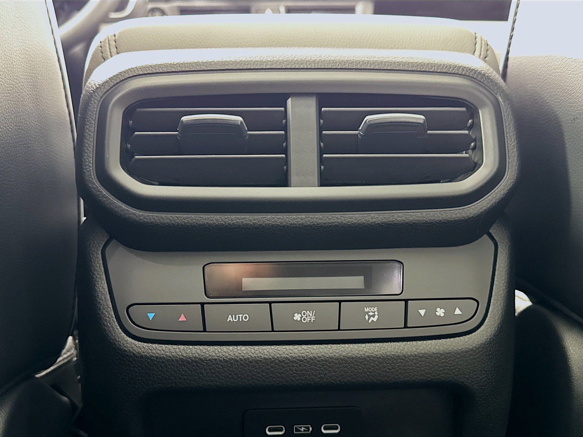 New 2025 Honda Pilot Touring image 27