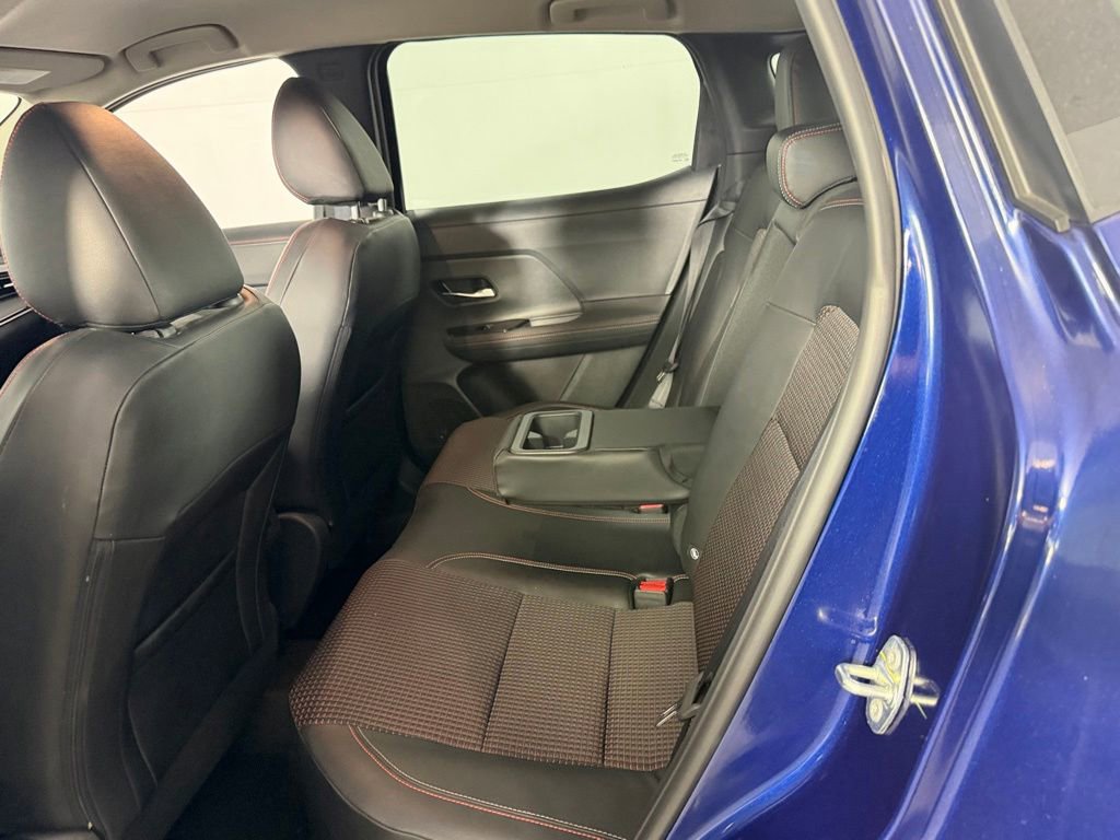 Used 2025 Nissan Kicks SR FWD image 24