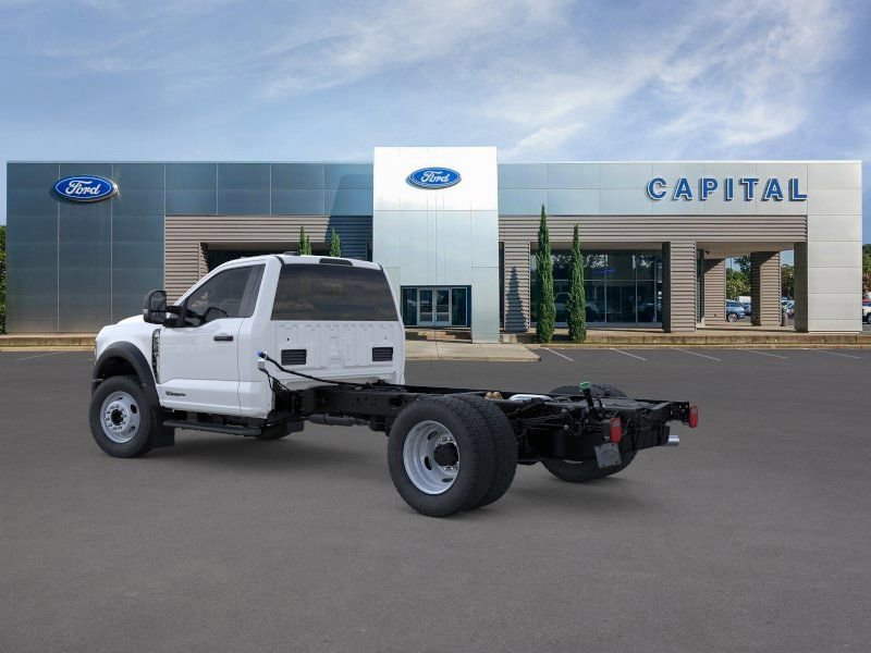 New 2025 Ford F550 4x4 Regular Cab Super Duty image 4