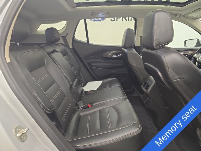 Used 2022 GMC Terrain Denali w/ Denali Premium Package AWD/4WD image 13