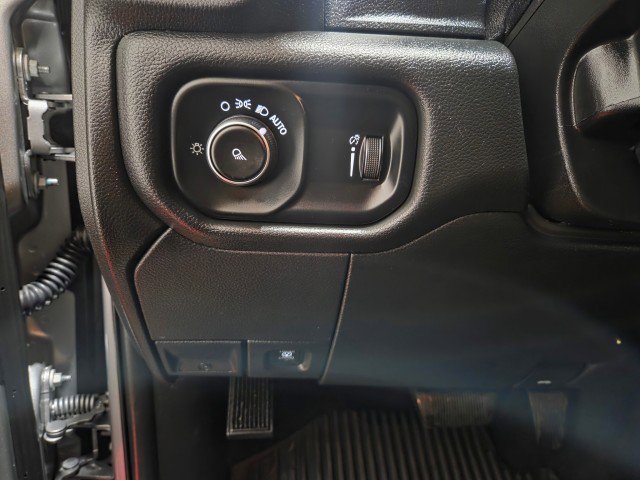 Used 2024 RAM 3500 Tradesman w/ Chrome Appearance Group image 35