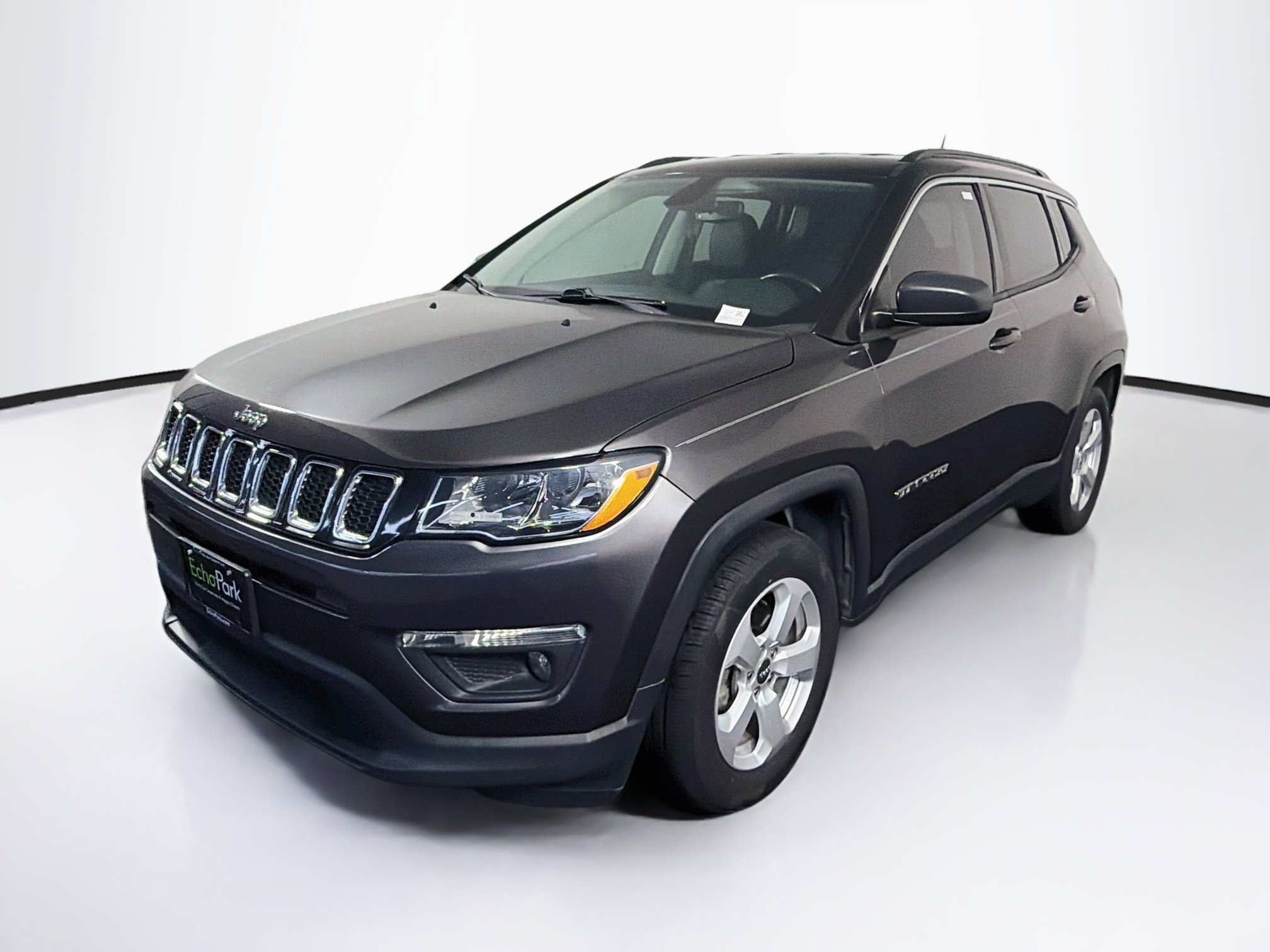 Used 2020 Jeep Compass Latitude w/ Popular Equipment Group FWD image 3