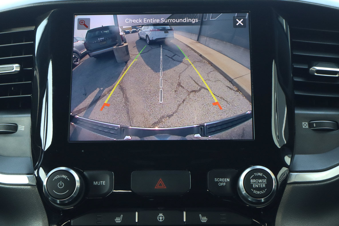 Used 2022 RAM 1500 Big Horn AWD/4WD image 12