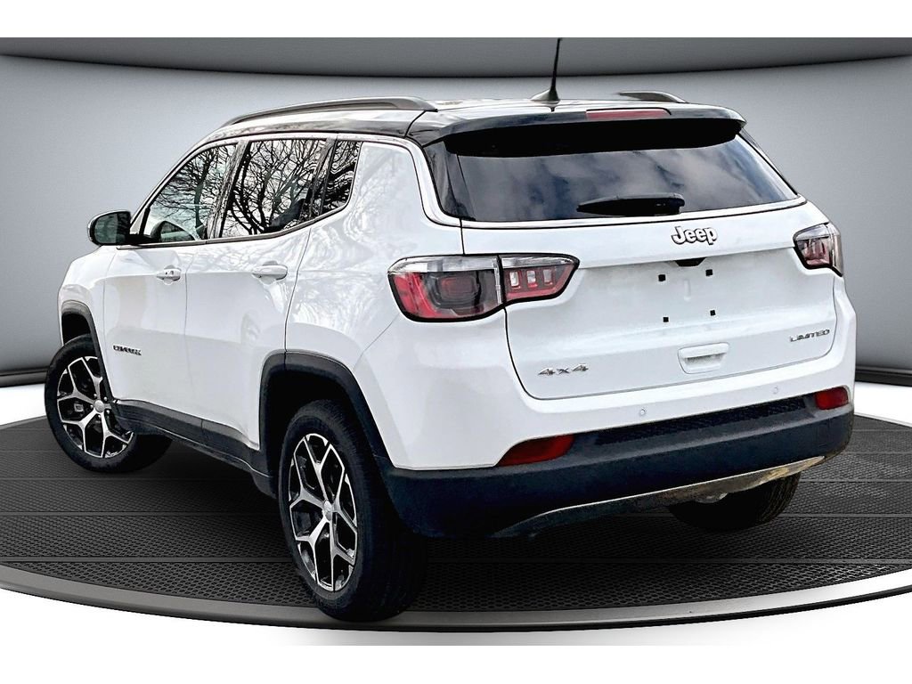Certified 2024 Jeep Compass Limited image 2