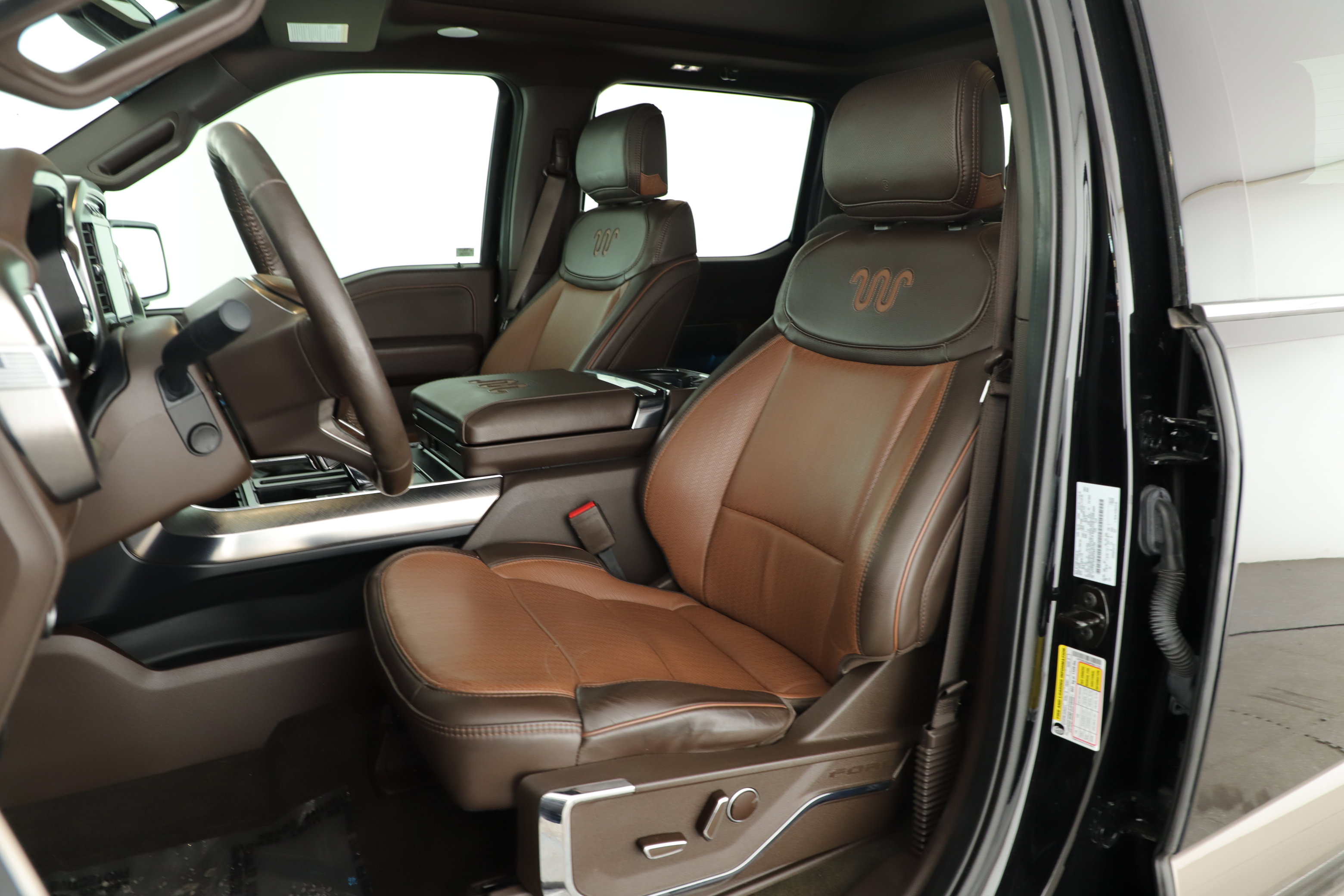 Used 2023 Ford F150 King Ranch w/ Equipment Group 601A High AWD/4WD image 11