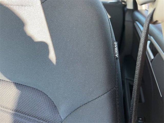 Used 2020 Ford Fusion SE image 13