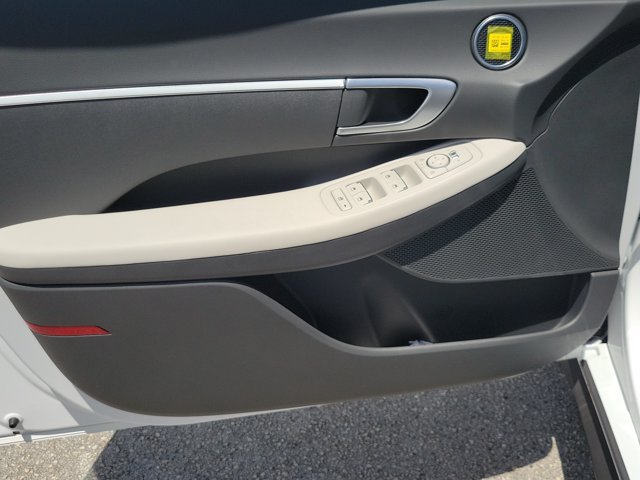 New 2026 Hyundai Sonata SE FWD image 16