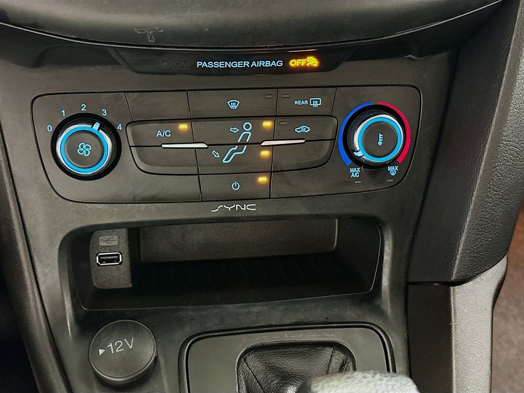 Used 2018 Ford Focus SE image 16