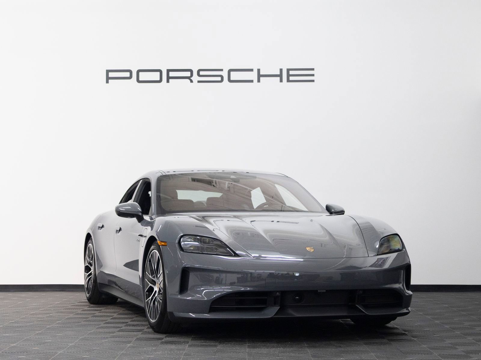 New 2026 Porsche Taycan image 9