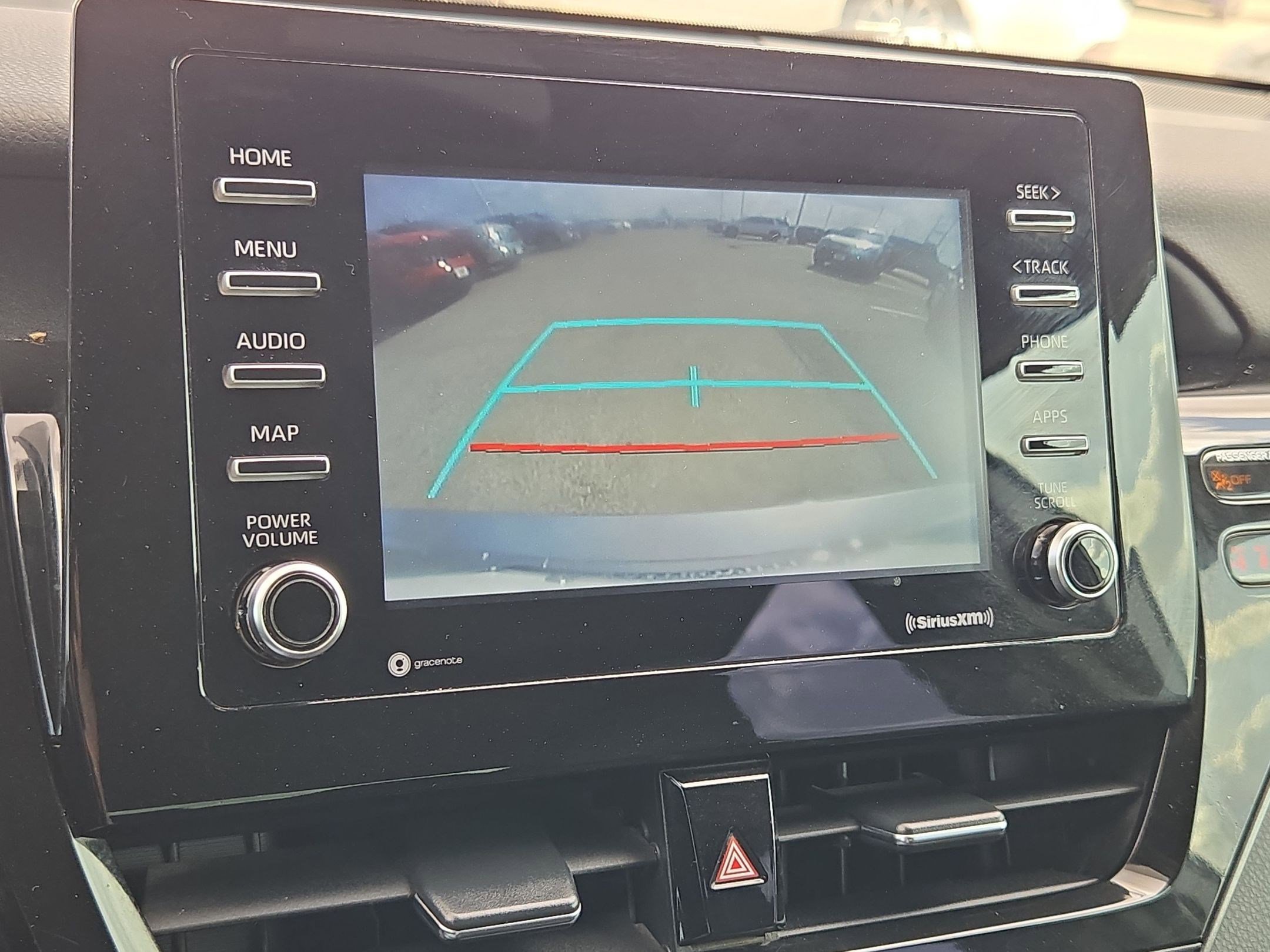 Used 2022 Toyota Camry SE image 17