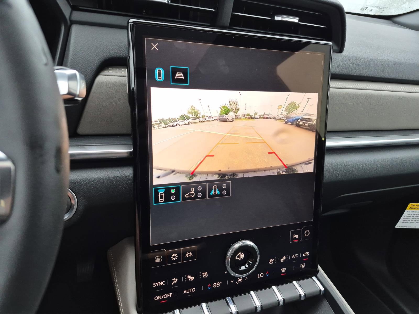 New 2026 GMC Terrain Elevation w/ Elevation Premium Package image 24