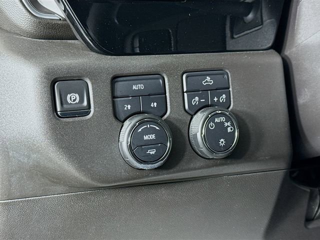 Used 2024 Chevrolet Silverado 1500 LT image 10