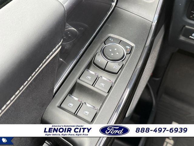 Used 2025 Ford F150 Lightning Platinum image 18