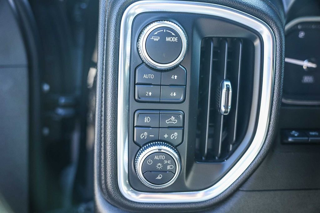 Used 2022 GMC Sierra 3500 Denali w/ Denali Ultimate Package image 33