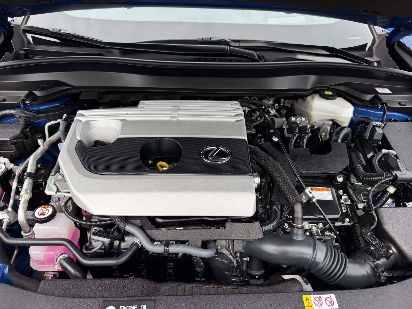 Used 2023 Lexus UX 250h AWD w/ Premium Package image 28