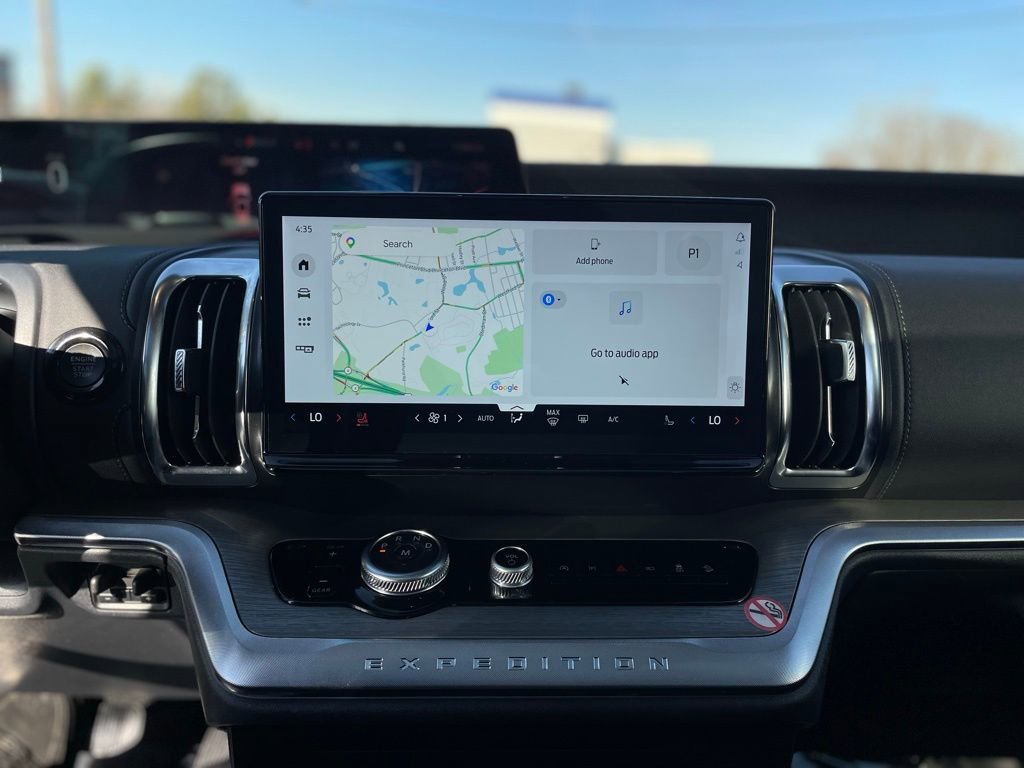 Used 2025 Ford Expedition Platinum image 15