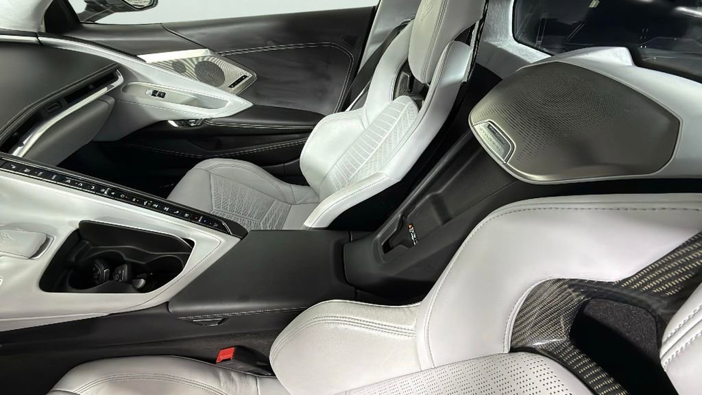 Used 2020 Chevrolet Corvette Stingray Premium Cpe w/ 3LT Preferred Equipment Group image 26