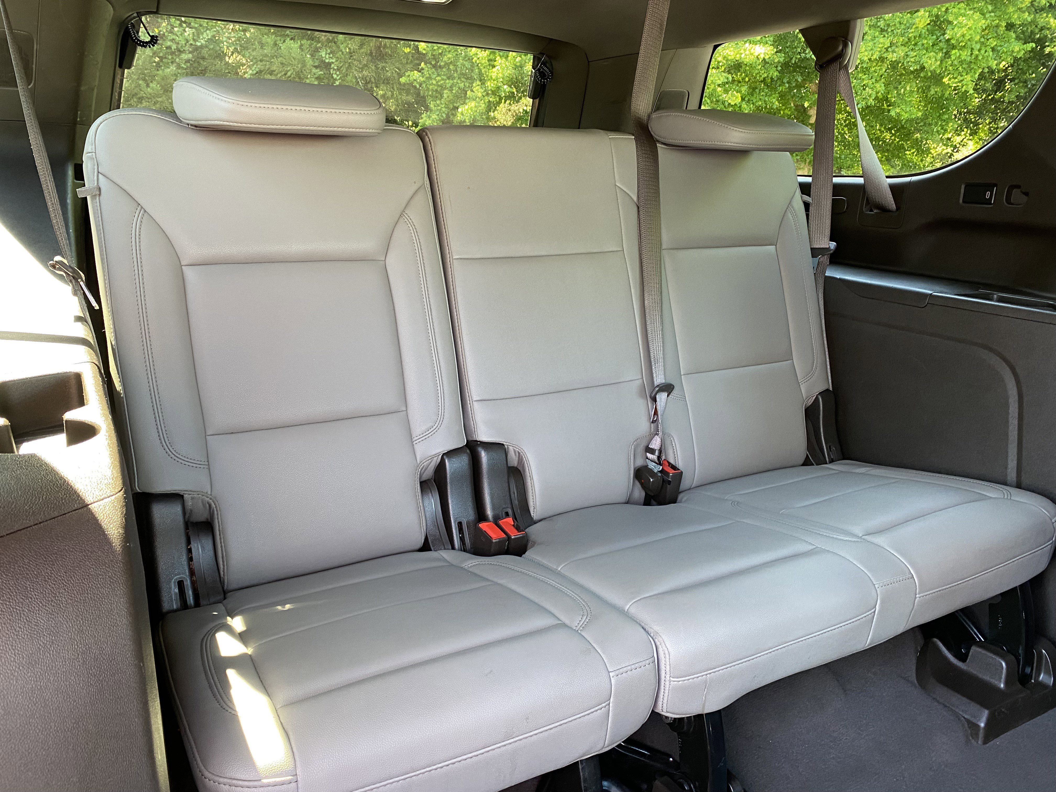 Used 2021 Chevrolet Suburban Z71 w/ Z71 Off-Road Package AWD/4WD image 37