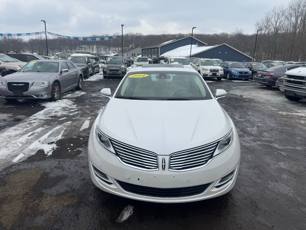 Used 2014 Lincoln MKZ w/ Equipment Group 102A Reserve image 2