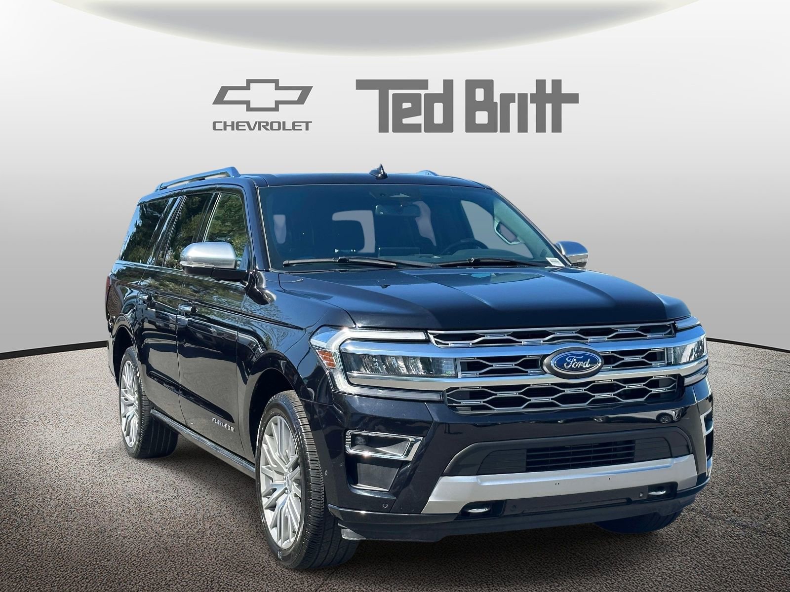 Used 2022 Ford Expedition Max Platinum AWD/4WD image 3