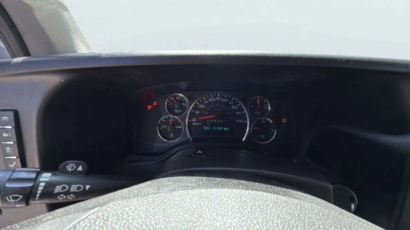 Used 2020 Chevrolet Express 2500 w/ Safety Package image 11