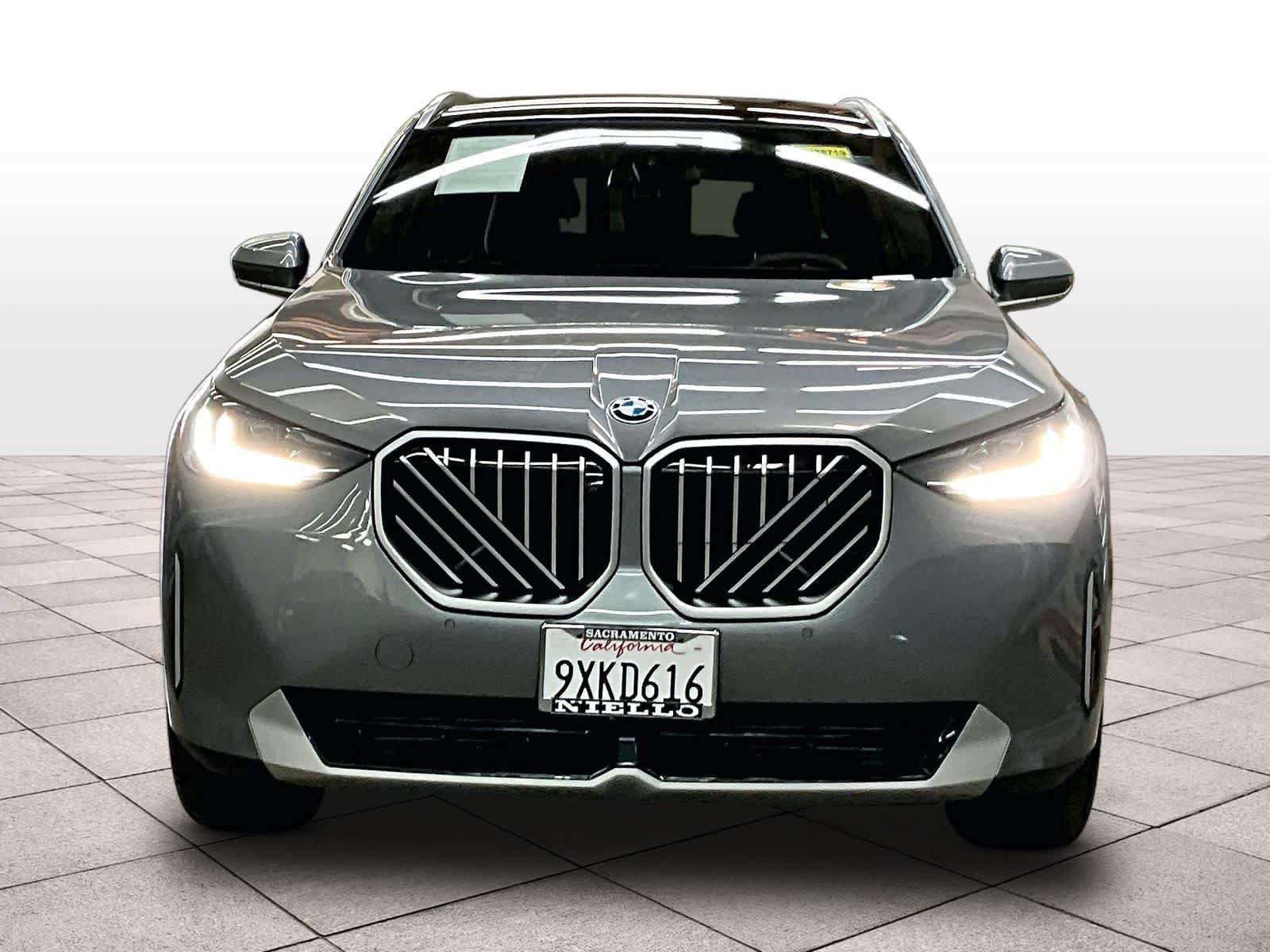 Used 2026 BMW X3 xDrive30i w/ Premium Package AWD/4WD image 3