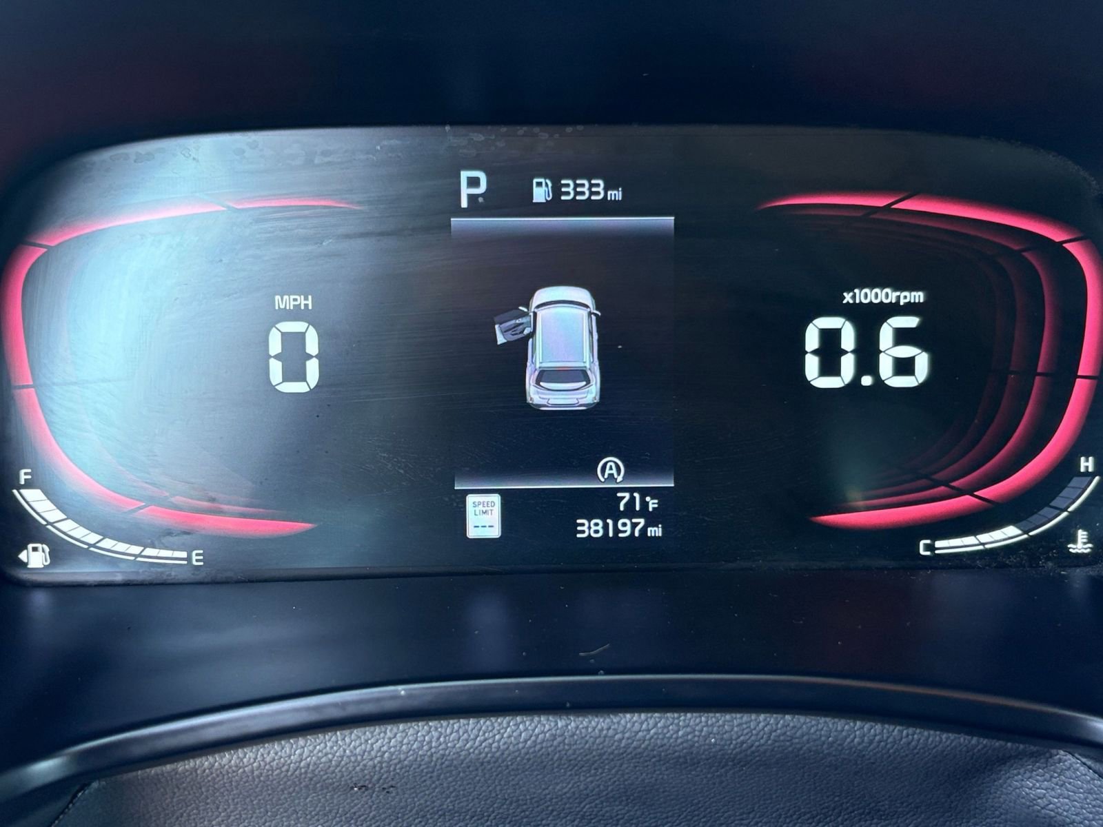 Used 2025 Kia Soul LX w/ LX Technology Package FWD image 38