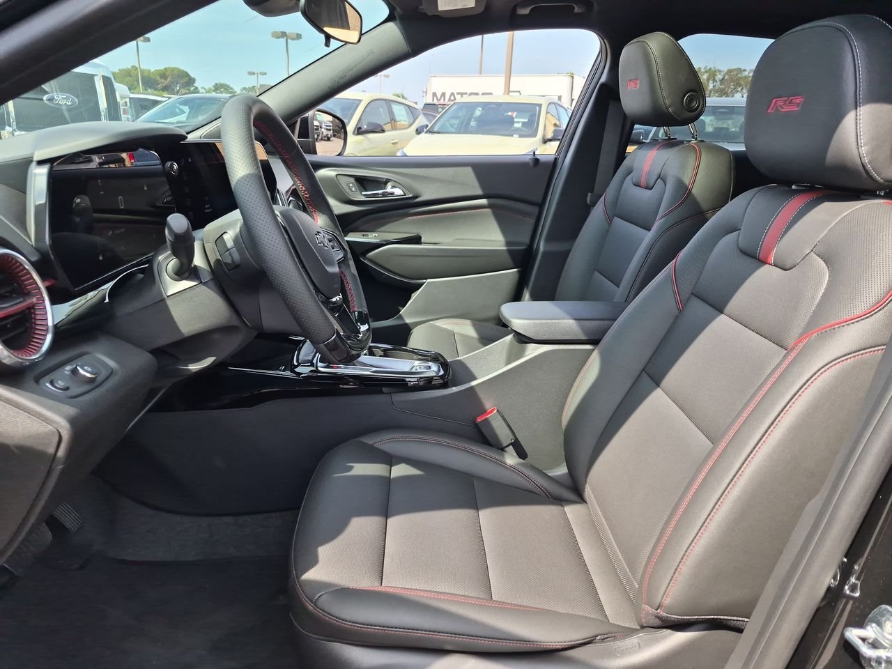 New 2026 Chevrolet Trax RS w/ Sunroof Package FWD image 20