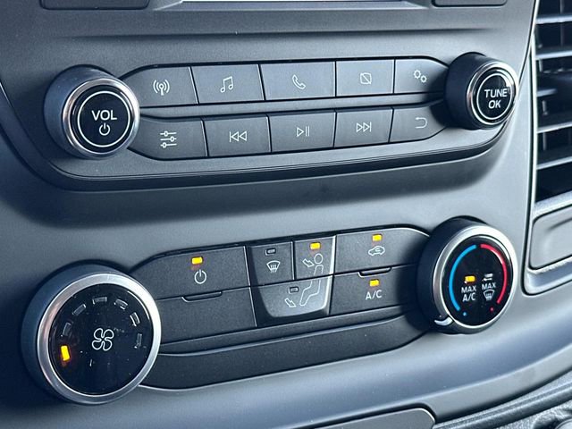 New 2025 Ford Transit 250 148 Medium Roof image 17