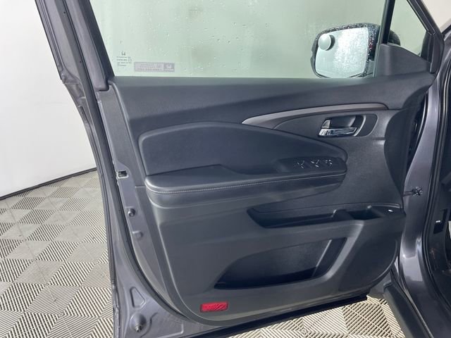 Used 2020 Honda Ridgeline Sport image 14