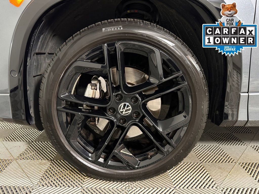 Used 2025 Volkswagen Tiguan SE R-Line AWD/4WD image 27