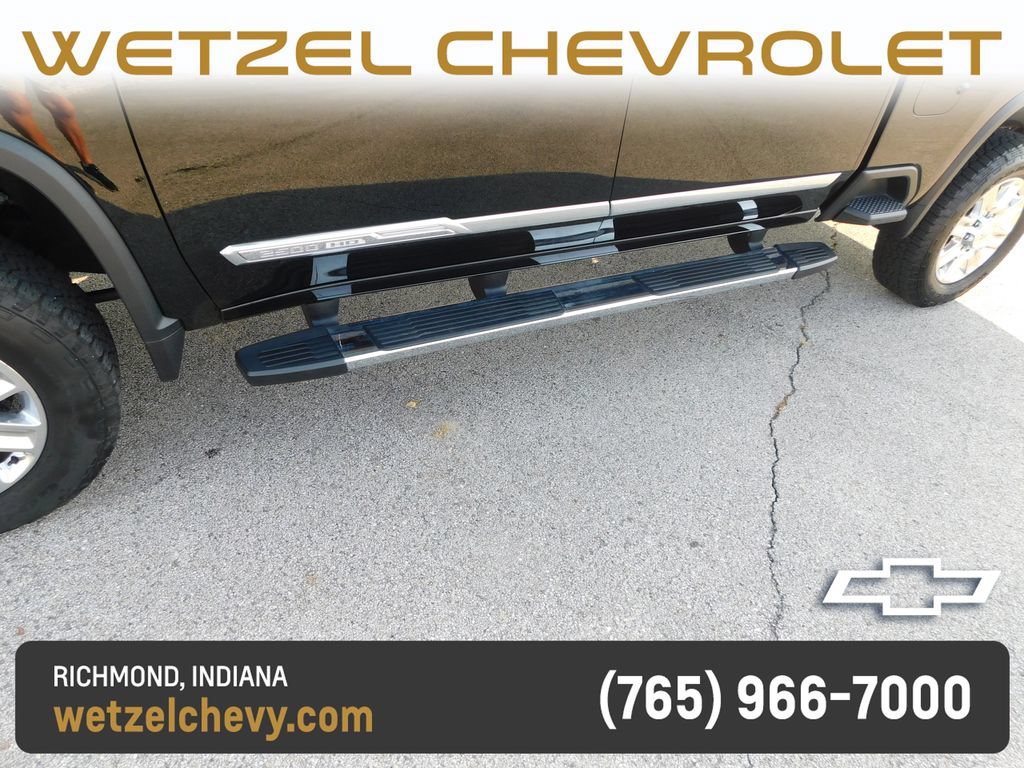Used 2025 Chevrolet Silverado 2500 High Country w/ Technology Package AWD/4WD image 16