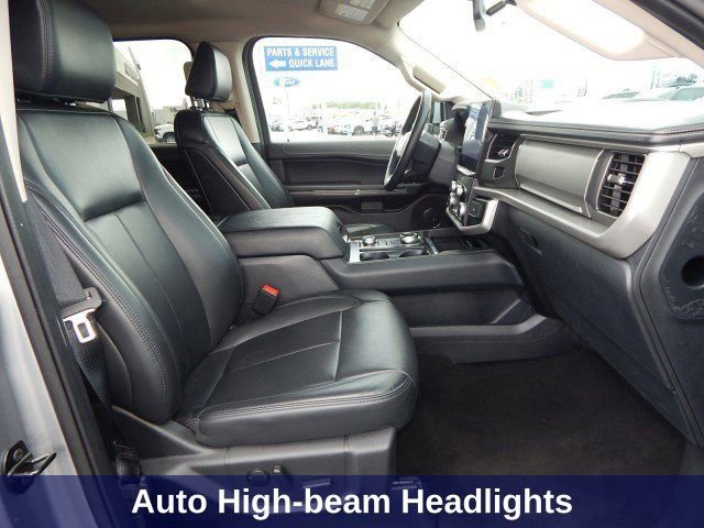 Used 2024 Ford Expedition XLT AWD/4WD image 26